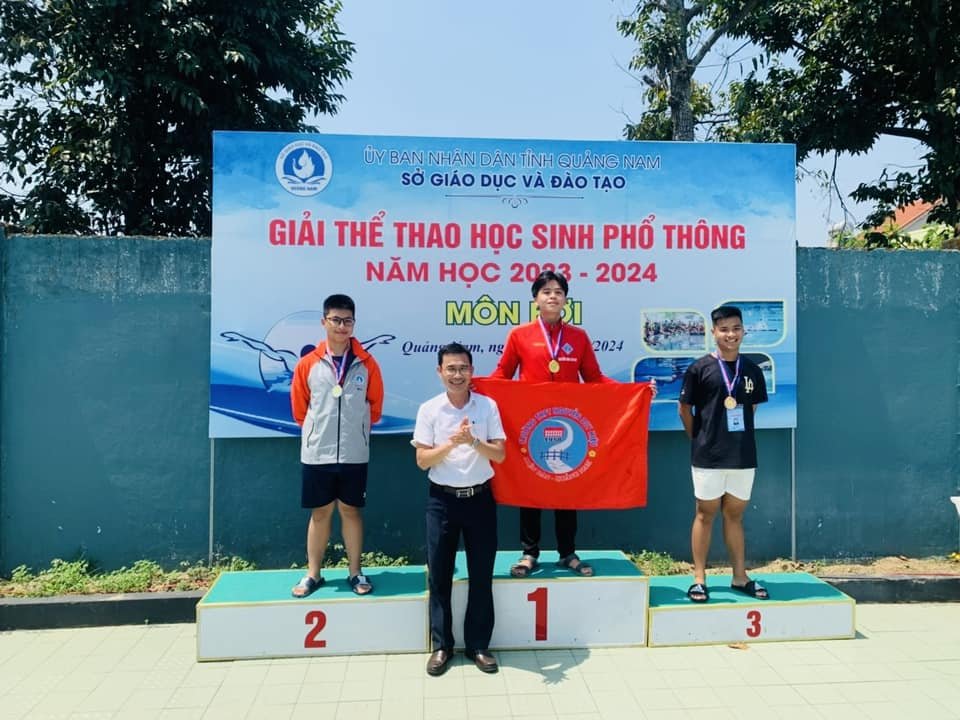 THAM GIA GIẢI THỂ THAO HỌC SINH CẤP TỈNH