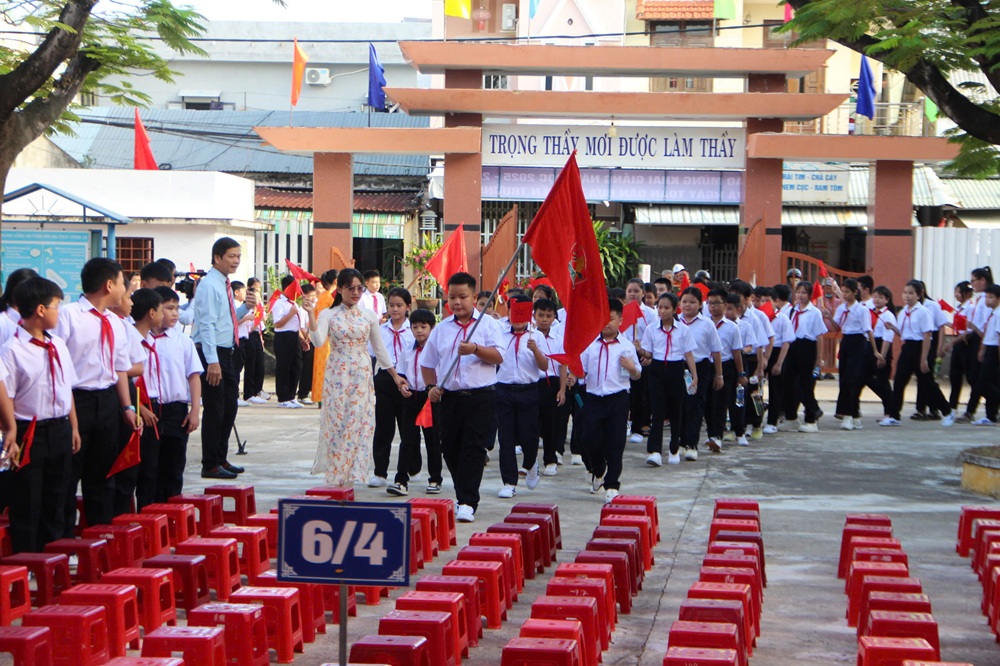 Năm học này, Trường THCS Quang Trung đón 220 em học sinh lớp 6